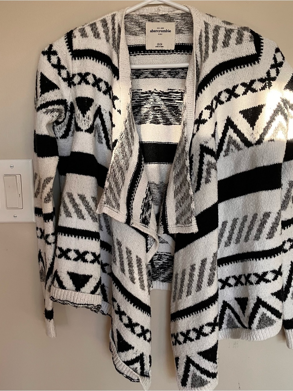 Abercrombie & Fitch Black and White Aztec Open-Front Cardigan